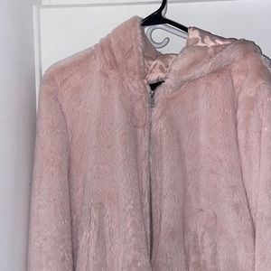 A sweater that is a size 1x, I don’t wear it because it’s not my style